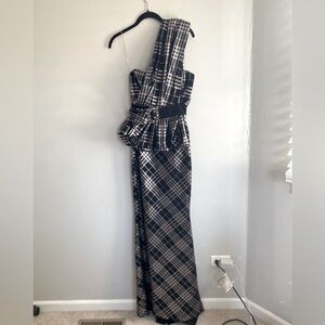 Black and super light gold looks more like silver plaid gown
